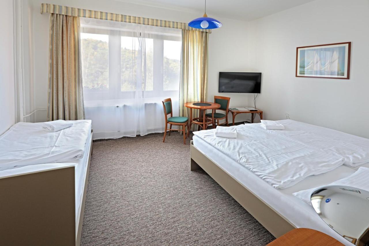 Hotel Laguna Slapy Netvorice Exterior photo